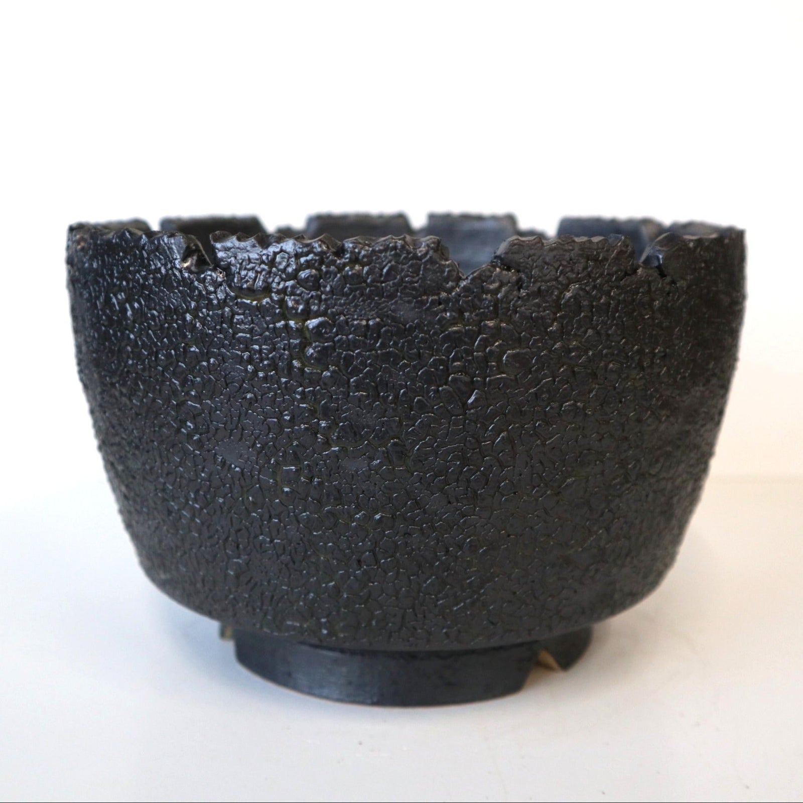雷土陶器鉢】クラック釉薬 茶碗型大鉢 爬虫類系釉薬 – TaiShoDo ONLINE