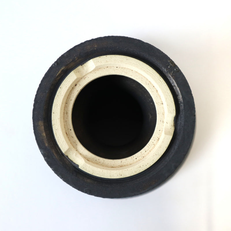 雷土 RAIDO CERAMICS 植木鉢 輪郭体 雷土陶器鉢】輪郭鉢ブラック黒結晶釉薬クラシック（L） – TaiShoDo