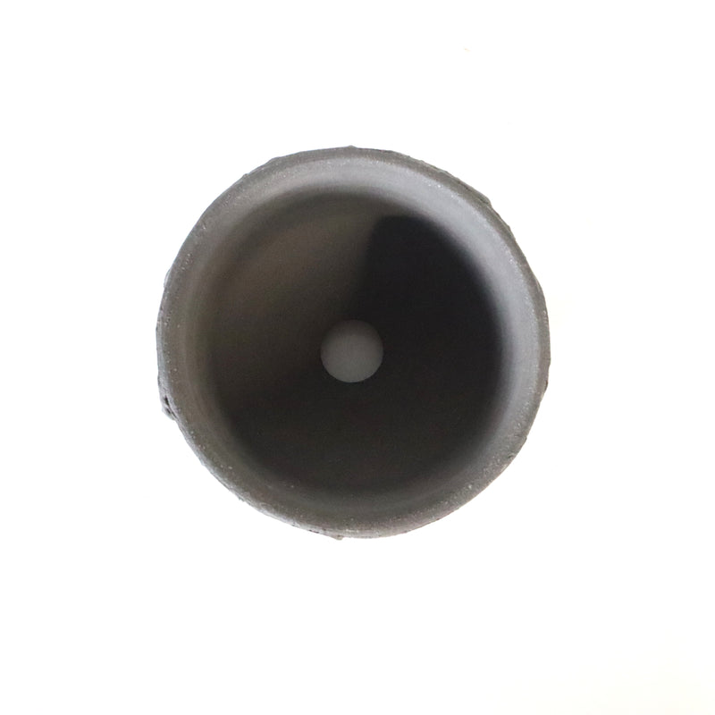 【sou.】"daub" charcoalgray