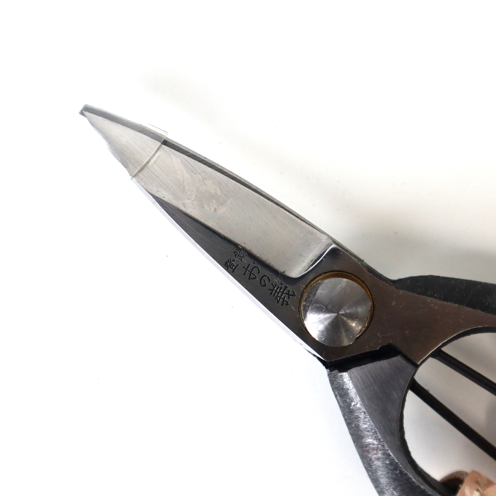 おの義刃物　剪定鋏　A型7インチ金止（本革巻） おの義刃物】剪定型芽切鋏 7インチ金止（本革巻） – TaiShoDo