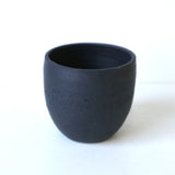 【かみ山陶器】黒釉マット丸